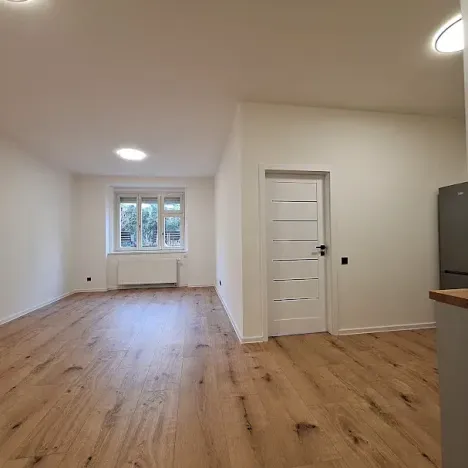 Pronájem bytu 2+kk, Praha - Vršovice, Rybalkova, 44 m2