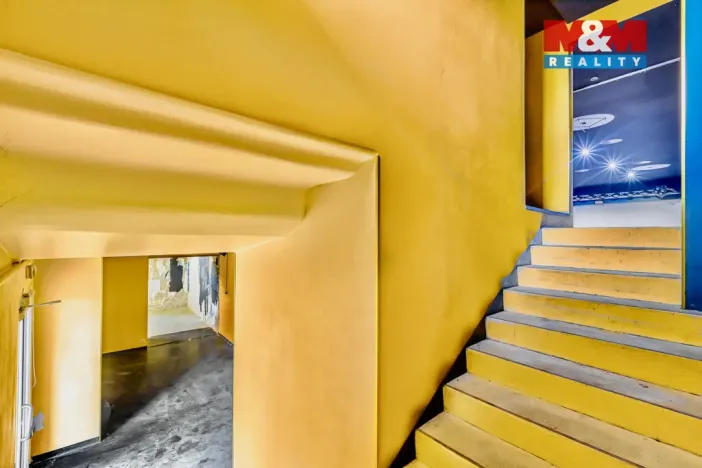 Pronájem obchodního prostoru, Jesenice, Budějovická, 289 m2