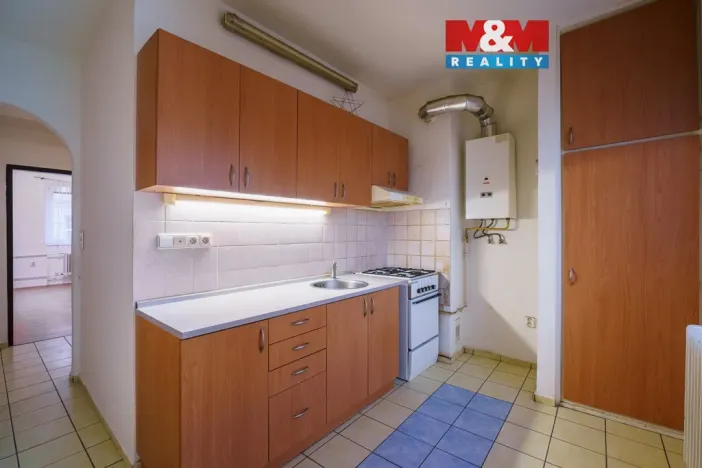 Pronájem bytu 1+1, Cheb, Cechovní, 36 m2