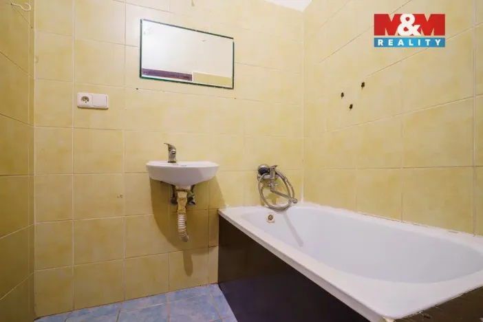 Pronájem bytu 1+1, Cheb, Cechovní, 36 m2