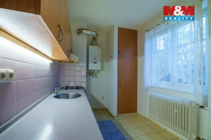 Pronájem bytu 1+1, Cheb, Cechovní, 36 m2