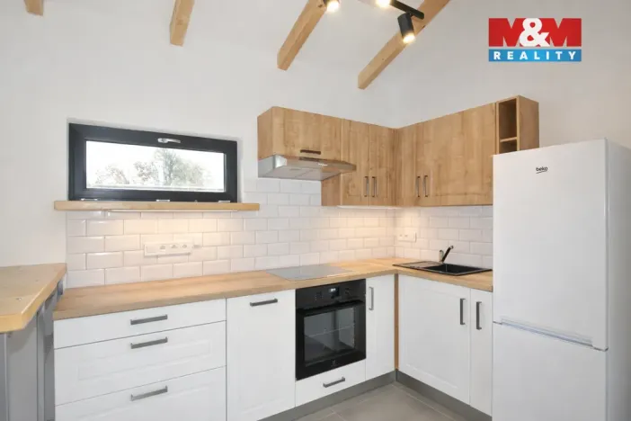 Pronájem chaty, Praha, Za Rokytkou, 35 m2