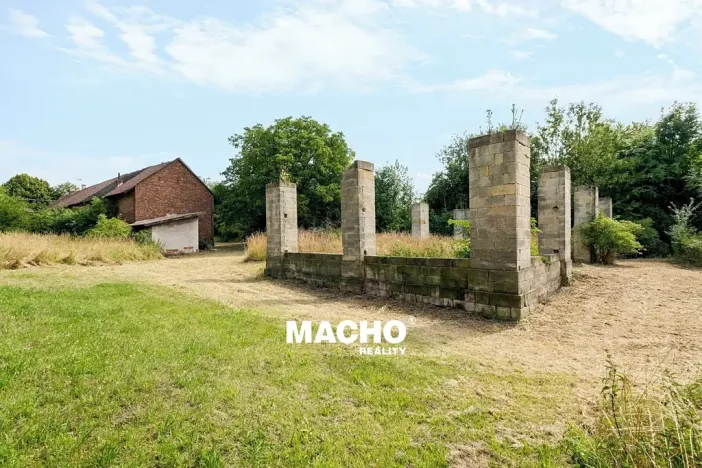 Prodej zemědělské usedlosti, Veliš, 335 m2