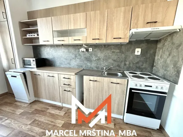 Pronájem bytu 2+1, Náchod, Běloveská, 66 m2