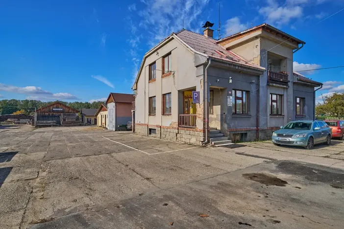 Prodej výrobních prostor, Seletice, 19535 m2