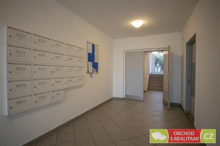 Pronájem bytu 2+kk, Praha, Janýrova, 57 m2