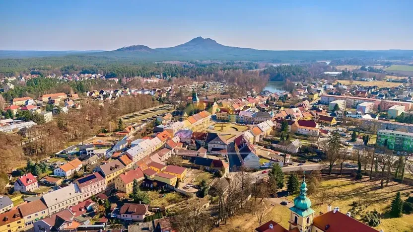 Prodej obchodního prostoru, Doksy, Panská, 270 m2