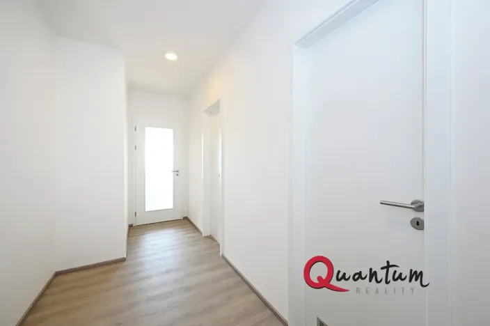 Pronájem bytu 2+kk, Praha - Vysočany, Poděbradská, 50 m2