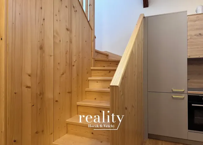 Pronájem atypického bytu, Moravské Budějovice, Gymnazijní, 73 m2