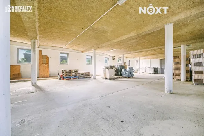 Prodej skladu, Letonice, 1758 m2