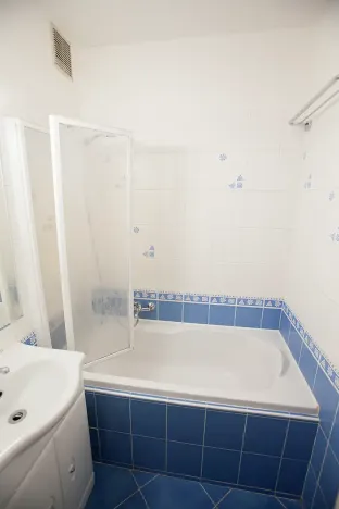 Prodej bytu 2+1, Praha, K lučinám, 54 m2