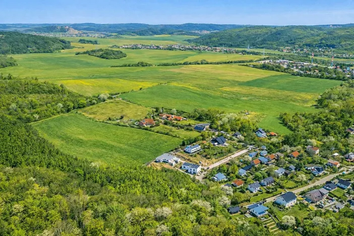 Prodej podílu pozemku, Veverská Bítýška, M. Kudeříkové, 6811 m2
