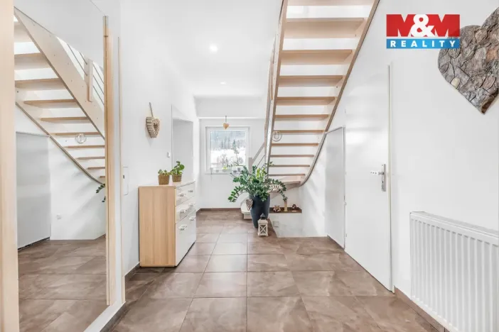 Prodej rodinného domu, Tanvald, Poštovní, 179 m2