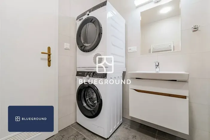 Pronájem bytu 1+kk, Praha - Bubeneč, Veletržní, 28 m2