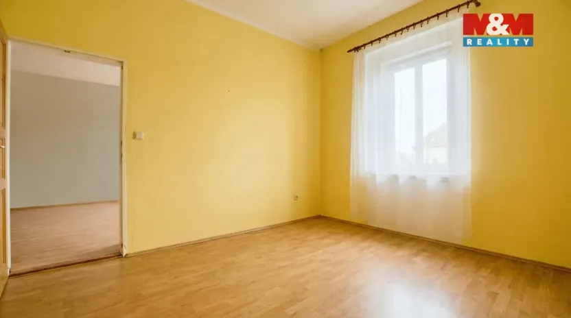 Prodej bytu 2+1, Chabařovice, Husovo náměstí, 88 m2
