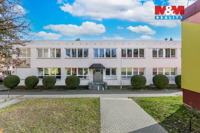 Pronájem kanceláře, Klatovy - Klatovy III, Pod Hůrkou, 211 m2