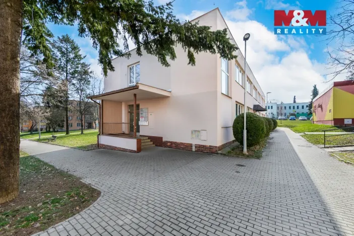 Pronájem kanceláře, Klatovy - Klatovy III, Pod Hůrkou, 211 m2