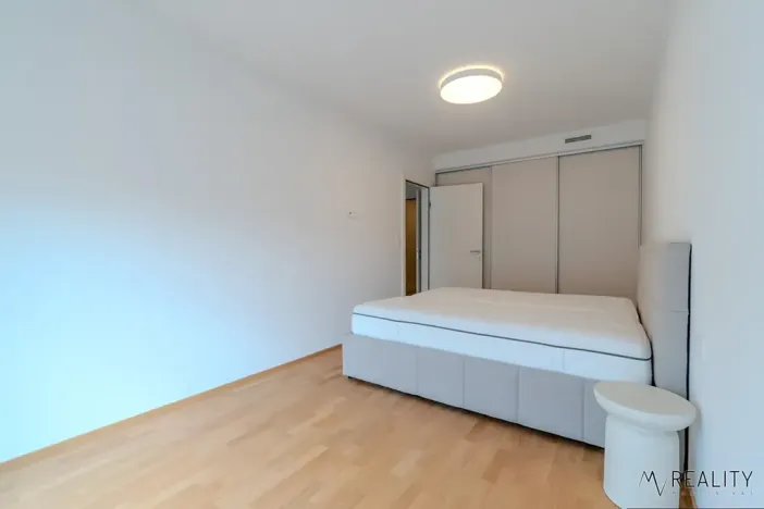 Pronájem bytu 2+kk, Ostrava, Dlouhá, 57 m2