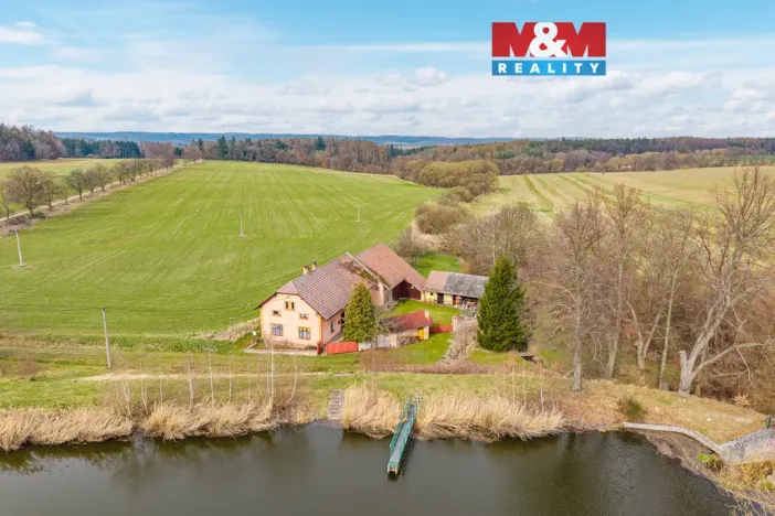 Prodej zemědělské usedlosti, Zásmuky - Nesměň, 161 m2