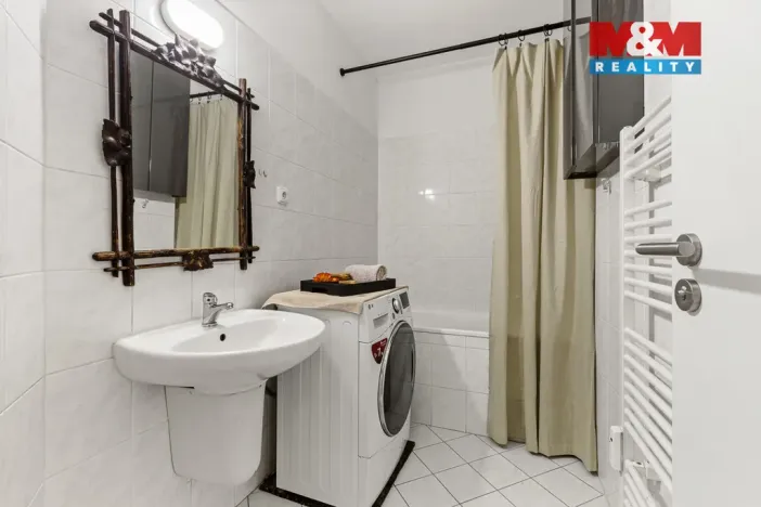 Prodej bytu 3+kk, Praha, Žiželická, 66 m2