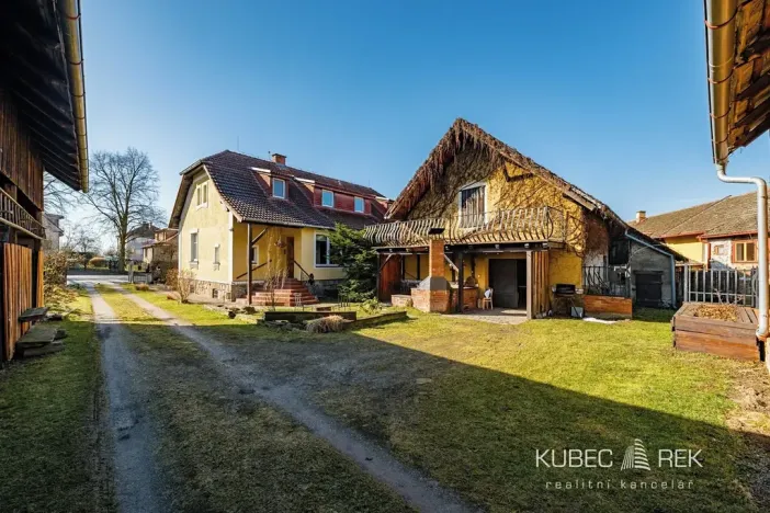 Prodej rodinného domu, Malšice, Lomská, 240 m2