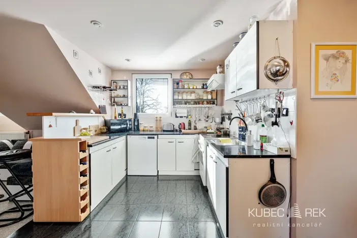 Prodej rodinného domu, Malšice, Lomská, 240 m2