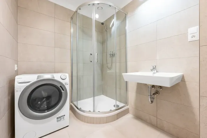 Pronájem bytu 1+kk, Praha - Vysočany, Gerstelova, 35 m2