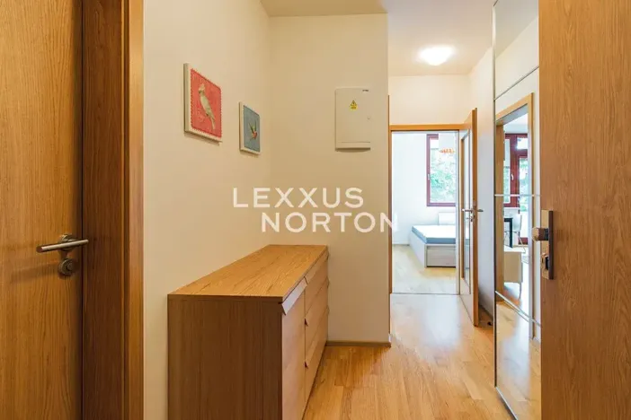 Pronájem bytu 2+kk, Praha - Veleslavín, Pod dvorem, 37 m2