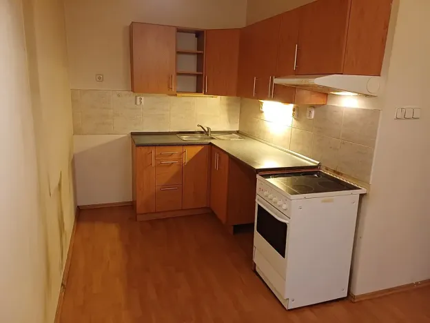 Prodej bytu 2+kk, Praha, Novodvorská, 41 m2