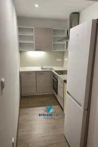 Pronájem bytu 1+kk, Ústí nad Labem, Bratislavská, 45 m2