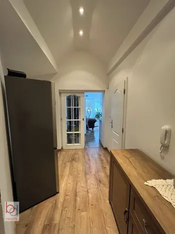 Pronájem bytu 2+kk, České Budějovice, Holečkova, 44 m2