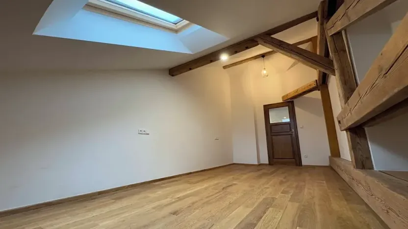 Pronájem bytu 3+kk, Praha - Libeň, Zvonařovská, 175 m2