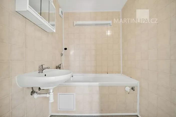 Prodej bytu 3+1, Praha - Hlubočepy, Lamačova, 67 m2