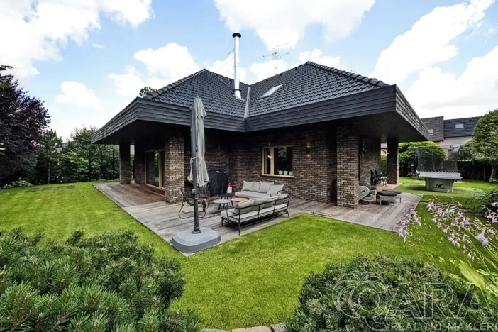 Prodej rodinného domu, Babice, Lomená, 293 m2