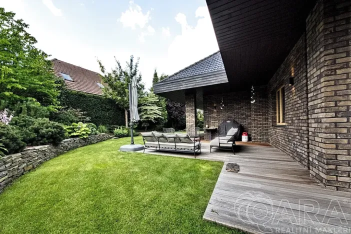 Prodej rodinného domu, Babice, Lomená, 293 m2