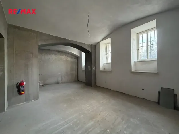 Pronájem obchodního prostoru, Praha - Nové Město, Koubkova, 89 m2