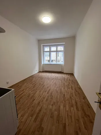 Pronájem bytu 2+kk, Praha - Vršovice, Slovinská, 50 m2