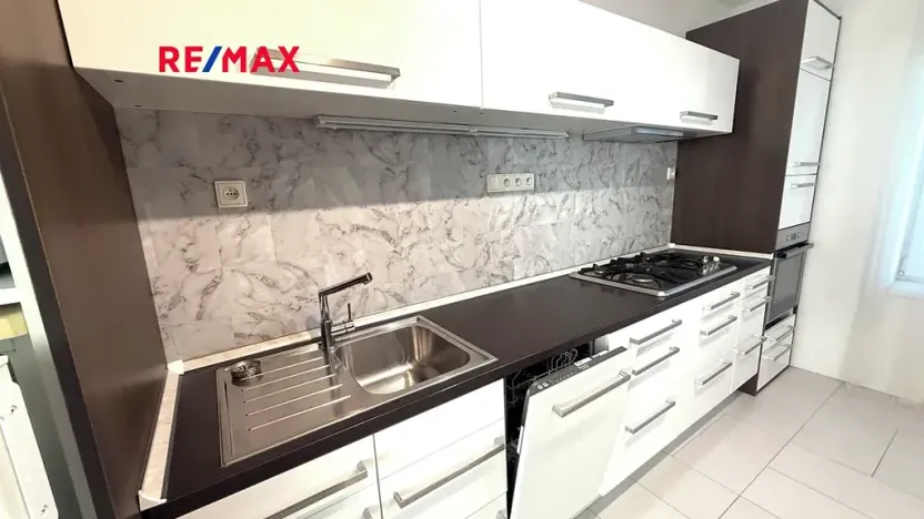 Pronájem bytu 1+1, Břeclav, náměstí Petra Bezruče, 40 m2