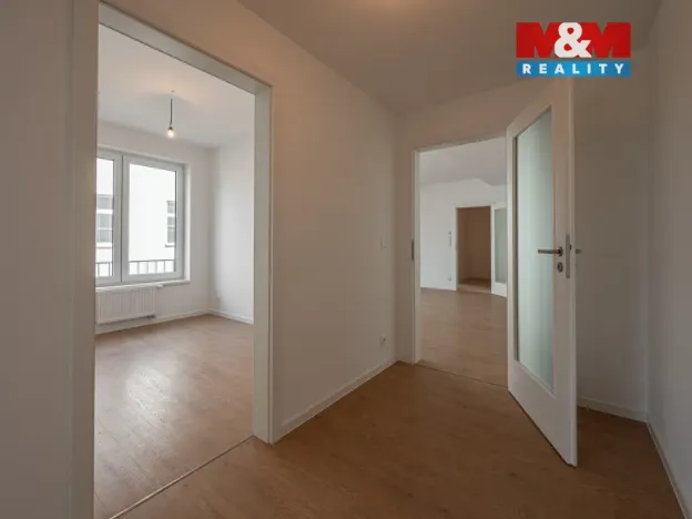 Prodej bytu 3+kk, Benešov, Dukelská, 83 m2