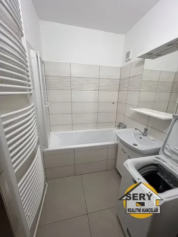 Pronájem bytu 1+kk, Jihlava, Srázná, 36 m2