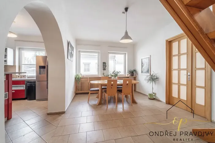 Prodej rodinného domu, Lety, Sokolská, 265 m2