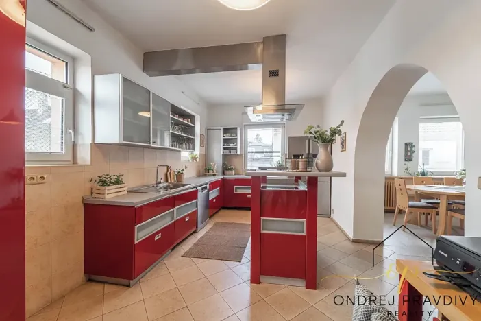 Prodej rodinného domu, Lety, Sokolská, 265 m2