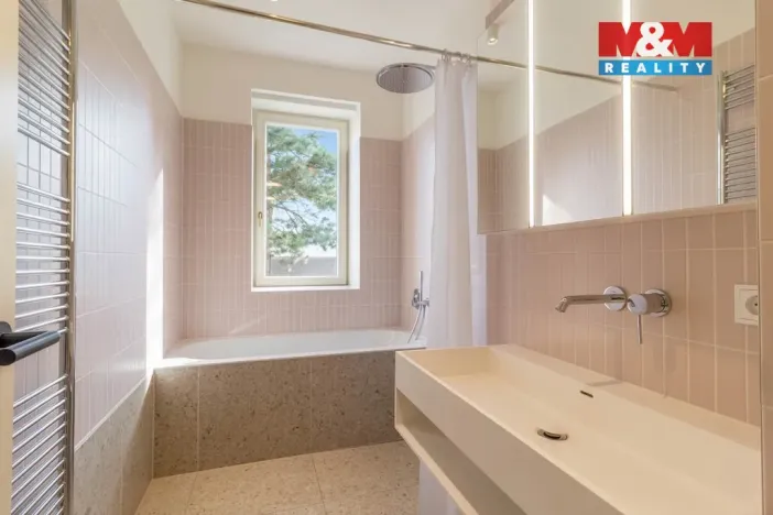 Pronájem bytu 4+kk, Praha - Dejvice, Na Hanspaulce, 118 m2