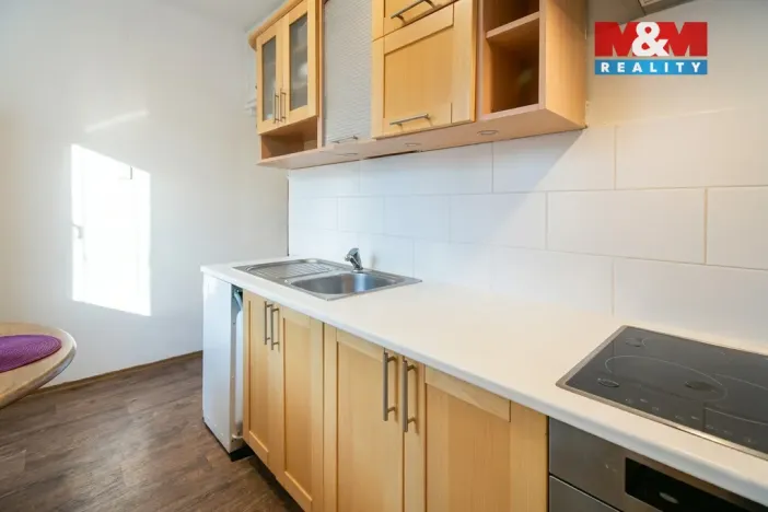 Prodej bytu 1+1, Praha - Letňany, Rýmařovská, 35 m2