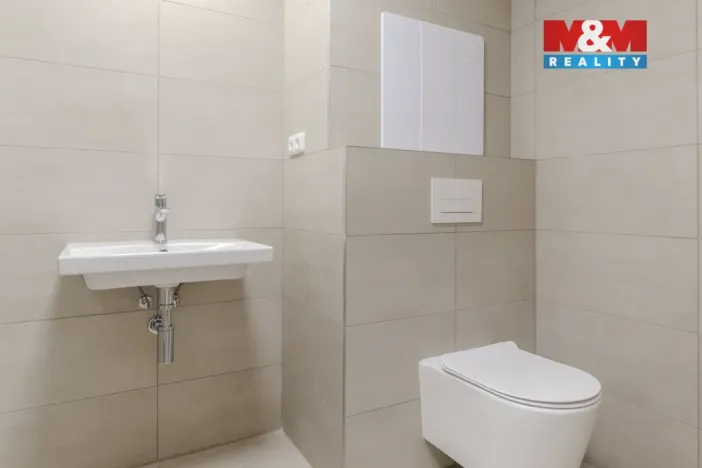 Prodej bytu 1+kk, Zlín, Nad Stráněmi, 34 m2