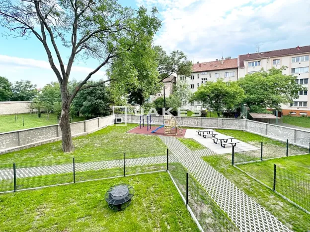 Pronájem bytu 2+kk, Kolín, Zengrova, 45 m2