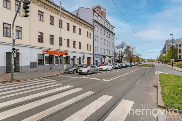 Prodej bytu 2+1, Praha - Karlín, Sokolovská, 72 m2