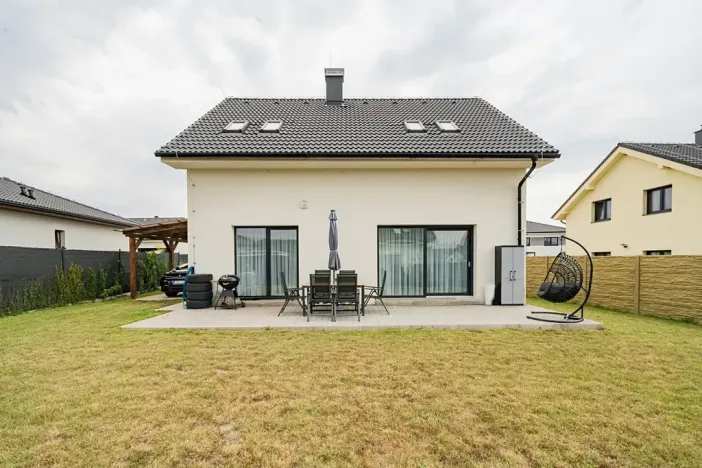 Prodej rodinného domu, Kounice, 140 m2