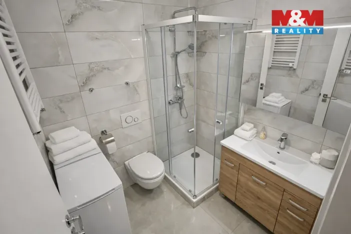 Pronájem bytu 2+kk, Jinočany, Náměstí 5. května, 43 m2