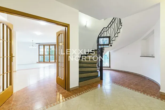 Pronájem vily, Praha - Nebušice, Druhého odboje, 384 m2